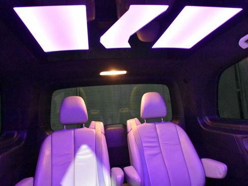 Used 2016 Mercedes-Benz Metris Passenger image 20