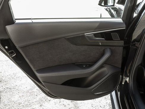 Used 2023 Audi S4 Premium Plus w/ Premium Plus Package image 34