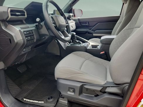 Certified 2025 Toyota Tacoma SR5 image 15