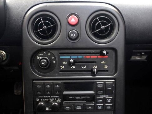 Used 1990 MAZDA MX-5 Miata image 31