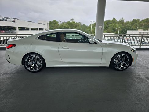 Certified 2025 BMW 430i Coupe w/ Convenience Package image 2