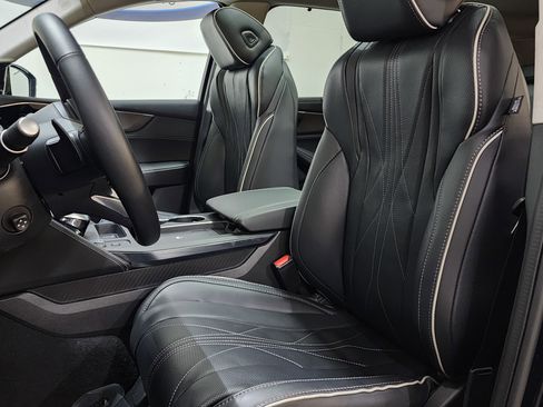 Certified 2026 Acura MDX SH-AWD w/ Advance Package image 14