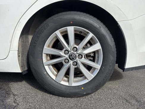 Used 2025 Toyota Camry LE image 44