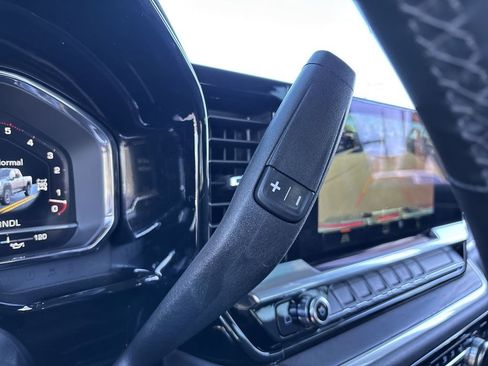 Used 2024 GMC Sierra 2500 SLT image 16