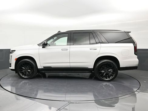 Certified 2023 Cadillac Escalade Premium Luxury image 2