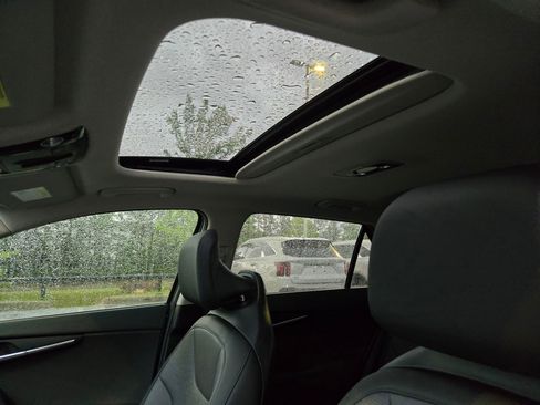New 2026 Kia Niro SX FWD image 24