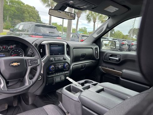 Used 2022 Chevrolet Silverado 1500 LT w/ Bed Protection Package image 30