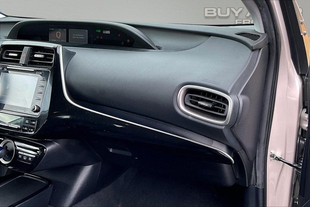 Used 2022 Toyota Prius Prime LE FWD image 16