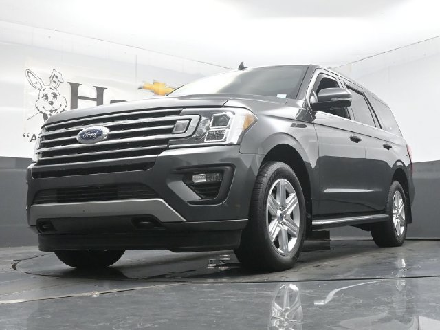 Used 2020 Ford Expedition XLT w/ Equipment Group 202A AWD/4WD image 4