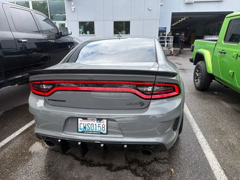 Used 2023 Dodge Charger SRT Hellcat w/ Harman/Kardon Audio Group RWD image 5