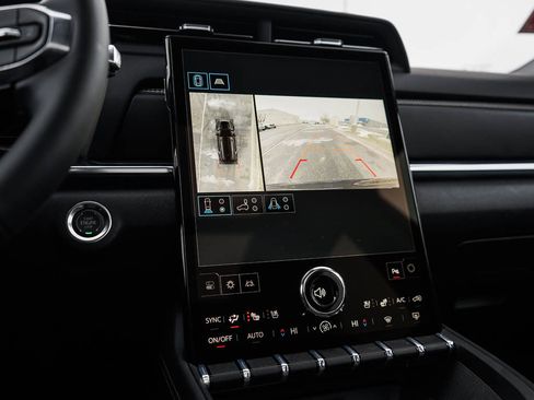 New 2026 GMC Terrain Elevation w/ Elevation Premium Package image 25