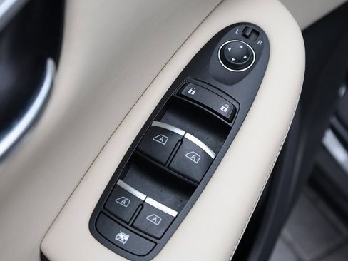 Used 2020 INFINITI QX50 Sensory w/ Proactive Package image 12