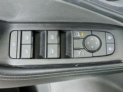 Used 2024 Nissan Rogue SV FWD image 15