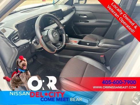Used 2025 Nissan Kicks SR FWD image 13