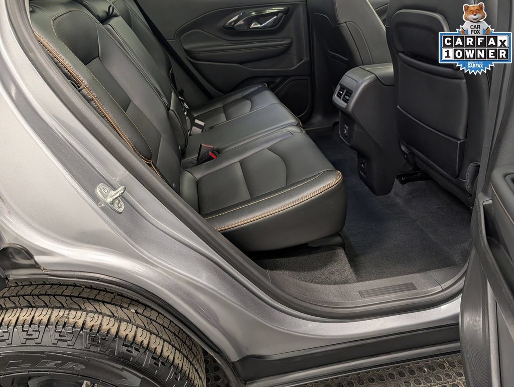 Used 2024 GMC Terrain AT4 w/ Tech Package AWD/4WD image 27