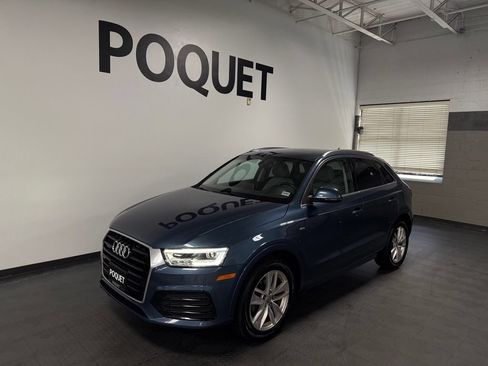 Used 2018 Audi Q3 2.0T Premium Plus w/ Premium Plus Package AWD/4WD image 2