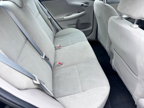 Used 2013 Toyota Corolla LE w/ Premium Complete Pkg FWD image 8