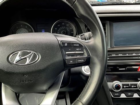 Used 2020 Hyundai Elantra Value Edition w/ Cargo Package (C1) FWD image 11