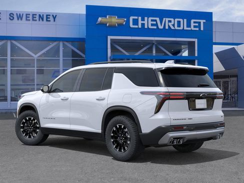 New 2026 Chevrolet Traverse Z71 w/ Driver Confidence Package image 3