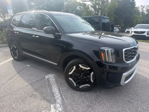 Used 2025 Kia Telluride S FWD image 7