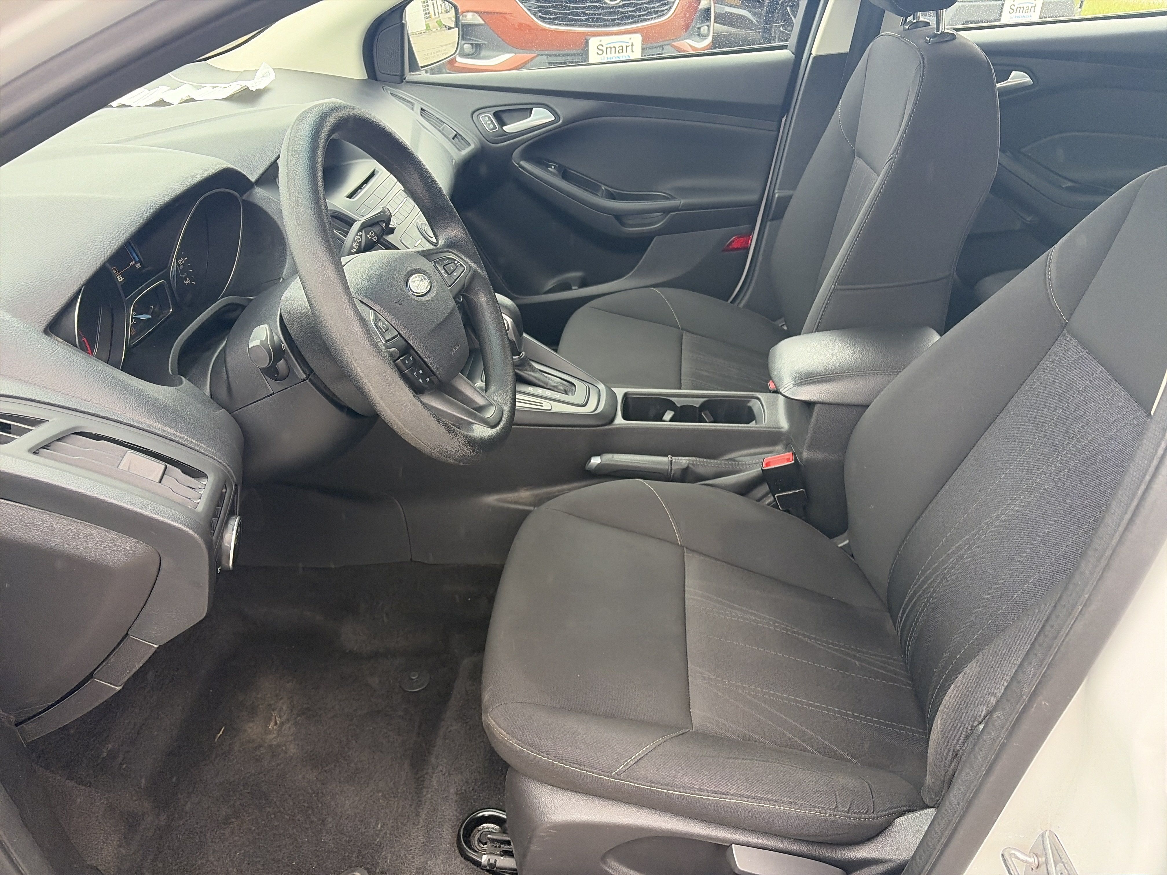 Used 2017 Ford Focus SE FWD image 15