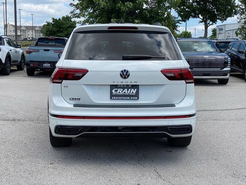 Used 2024 Volkswagen Tiguan SE R-Line FWD image 6