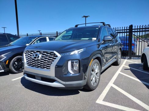 Used 2022 Hyundai Palisade SEL w/ 8P Bench Seat Package AWD/4WD image 3