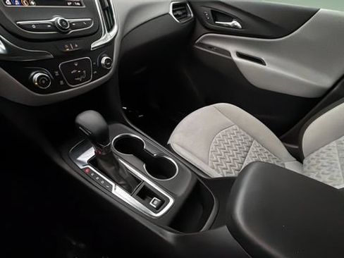Used 2024 Chevrolet Equinox LS w/ LS Convenience Package FWD image 14