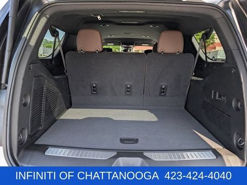 Used 2024 Chevrolet Suburban High Country w/ Advanced Technology Package AWD/4WD image 24