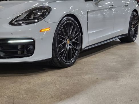 Used 2023 Porsche Panamera image 18