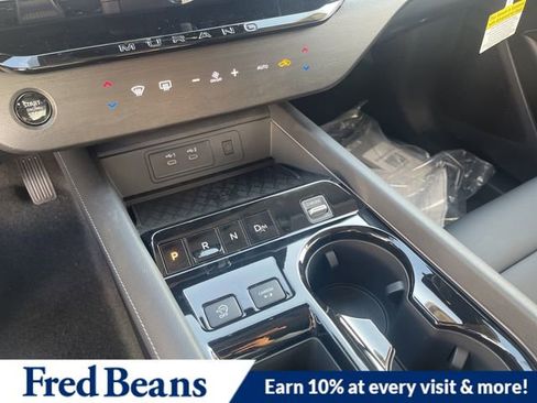 New 2025 Nissan Murano SL image 10