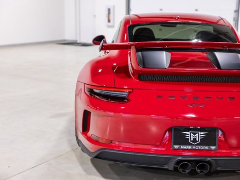 Used 2018 Porsche 911 GT3 w/ Sport Chrono Package image 14