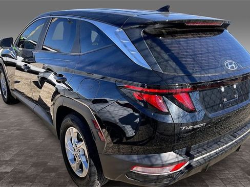 Used 2022 Hyundai Tucson SE image 4