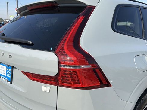 Used 2024 Volvo XC60 T8 Ultimate w/ Climate Package image 26