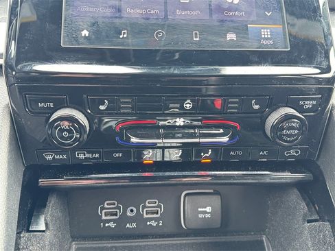 Certified 2022 Jeep Grand Cherokee L Altitude image 24