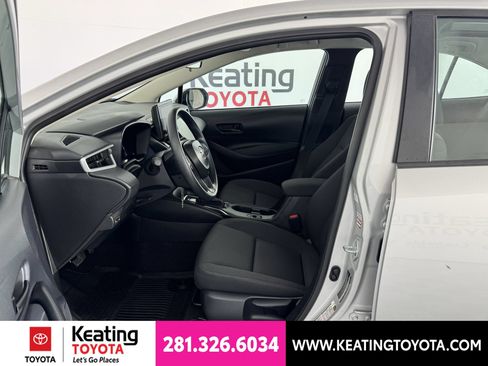 Used 2026 Toyota Corolla LE FWD image 14