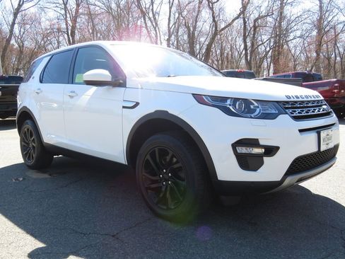 Used 2019 Land Rover Discovery Sport HSE image 3