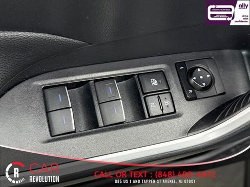 Used 2022 Toyota RAV4 SE w/ Convenience Package image 34