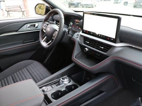 New 2026 Ford Explorer ST-Line w/ ST-Line Street Pack image 12