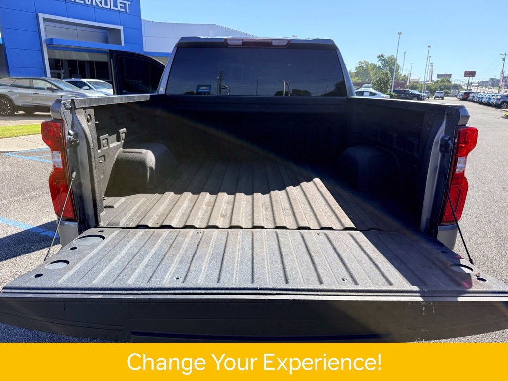 Used 2022 Chevrolet Silverado 1500 RST w/ Safety Package AWD/4WD image 11