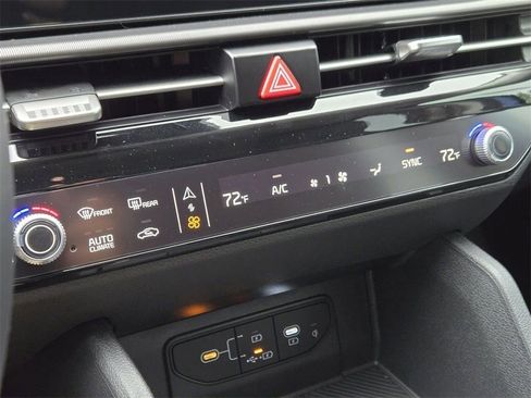 New 2026 Kia Sportage EX image 14