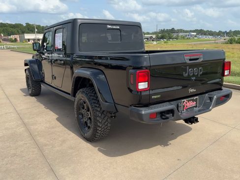 Used 2023 Jeep Gladiator Sport AWD/4WD image 6