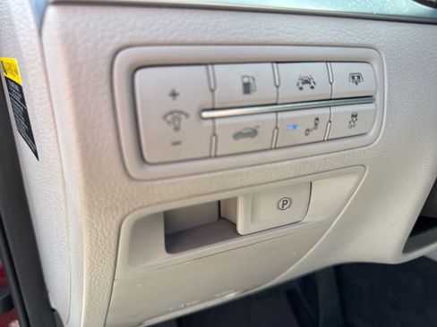 Used 2015 Hyundai Genesis 5.0 RWD image 17