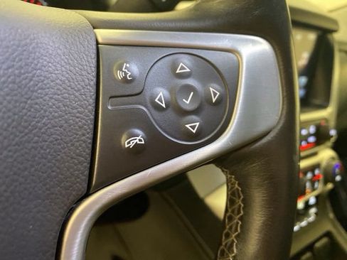 Used 2016 GMC Yukon SLT AWD/4WD image 32