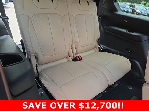 New 2025 Jeep Grand Cherokee L Limited w/ Luxury Tech Group II image 12