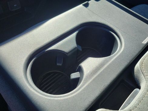 Used 2025 Ford F250 XLT image 8