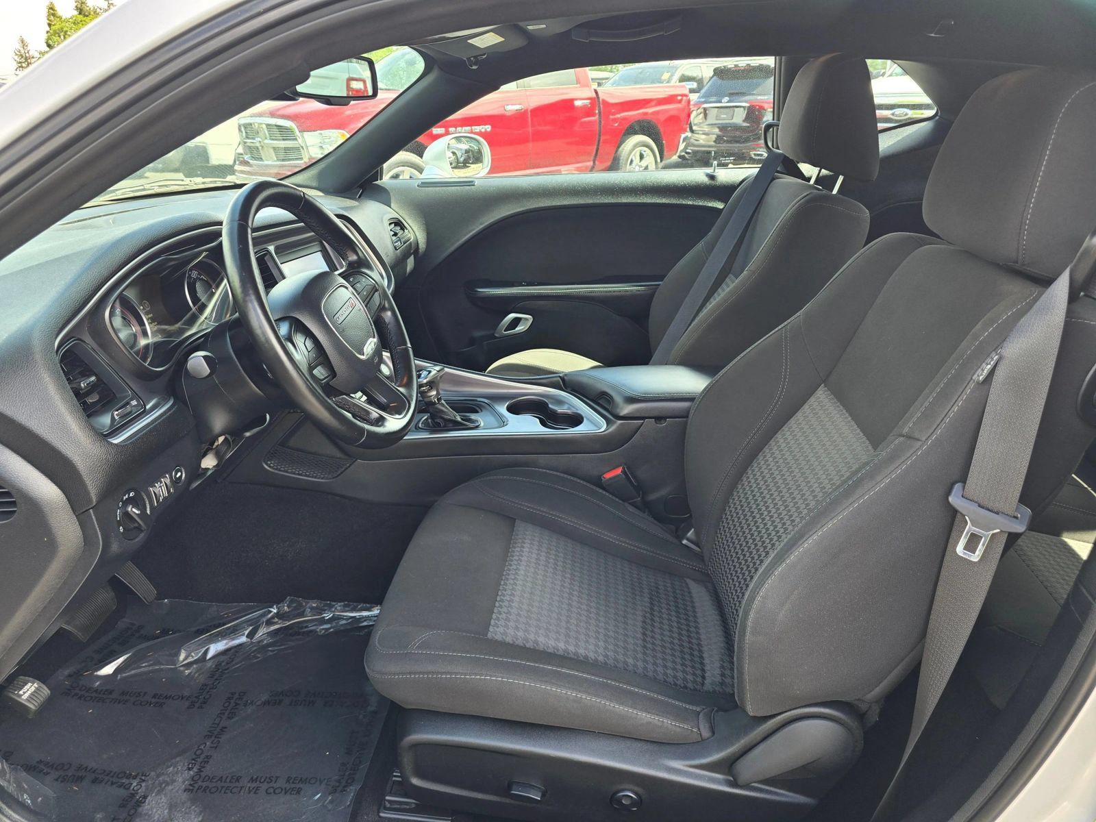 Used 2020 Dodge Challenger SXT RWD image 18