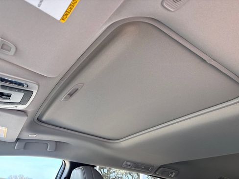 New 2026 Toyota Sienna XLE image 14