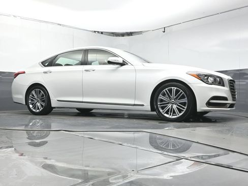 Used 2020 Genesis G80 3.8 RWD image 28