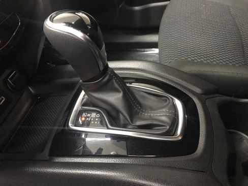 Used 2021 Nissan Rogue Sport S image 21